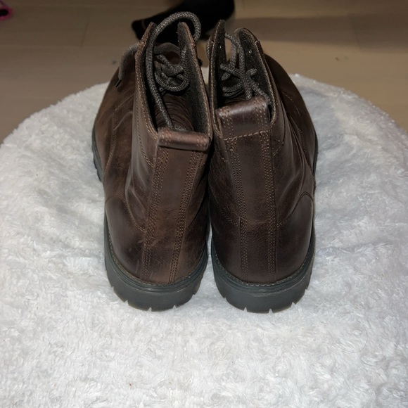 Hello I’m selling a pair of OSOS design Boots size 11. - Picture 4 of 4